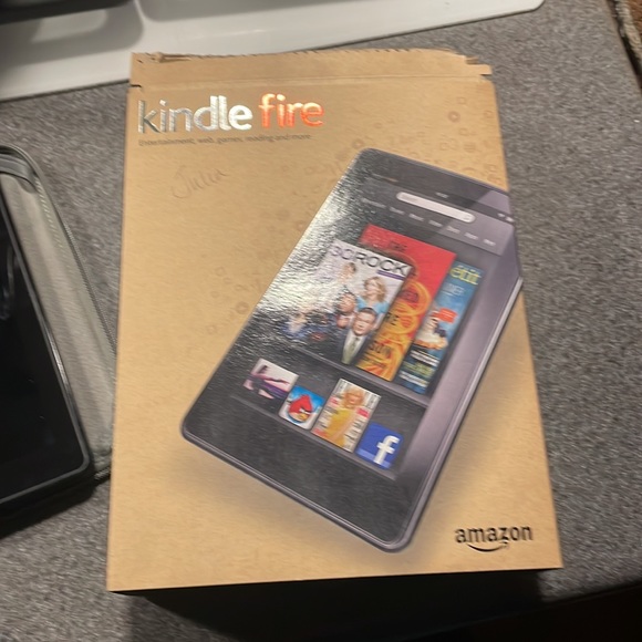 Kindle fire 1st generation - Picture 5 of 5